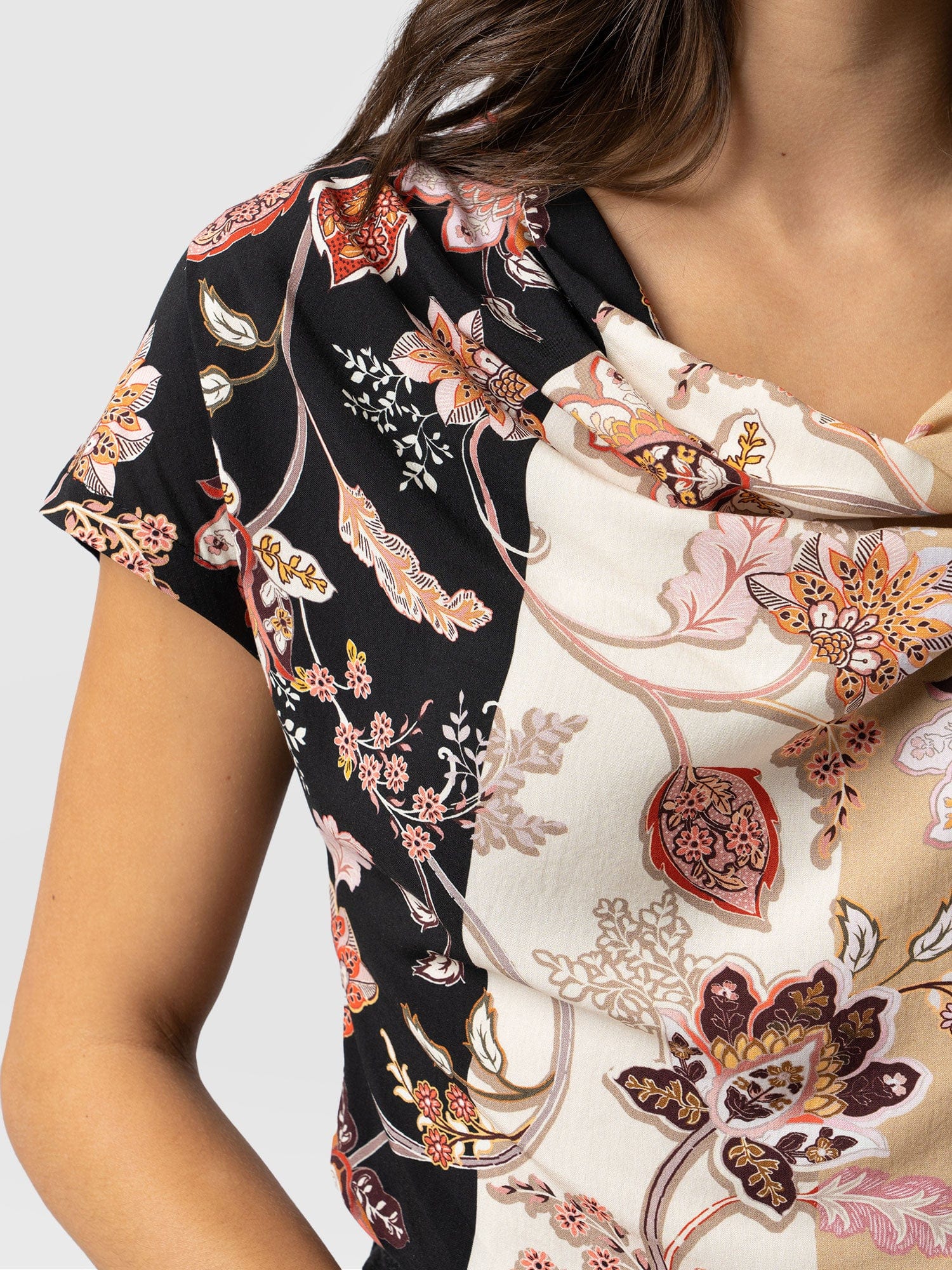 Cowl Neck Tee Paisley Stripe - Women's T-Shirts | Saint + Sofia® EU